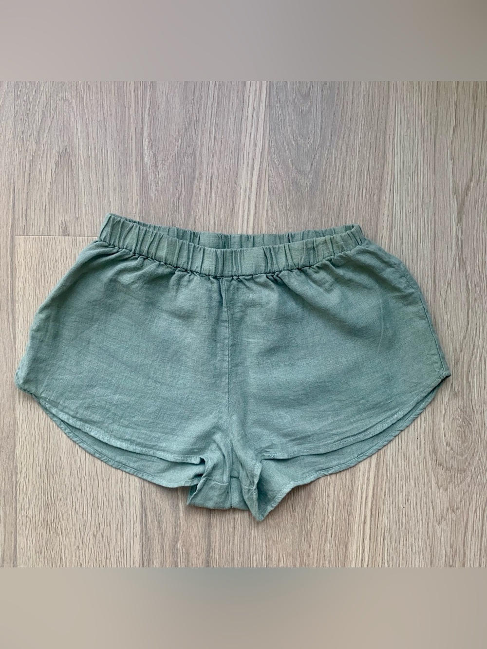Organic Linen Set- Mate the Label, crop top & shorts - Picture 4 of 7
